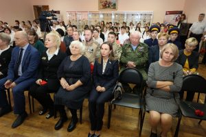 Астраханские патриоты на открытие Парты Героя в СОШ № 57